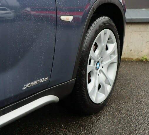 bmw-x1-diesel-2010-big-15