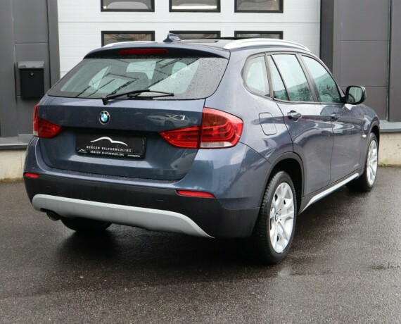 bmw-x1-diesel-2010-big-3