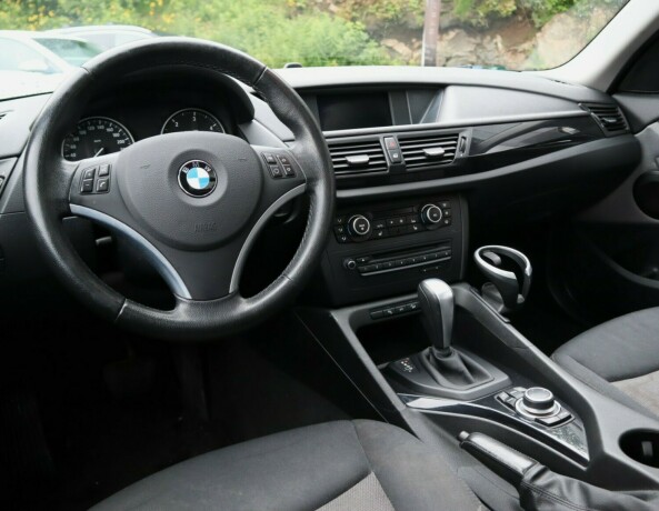 bmw-x1-diesel-2010-big-7