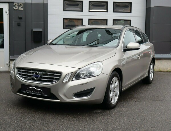 volvo-v60-diesel-2012-big-2