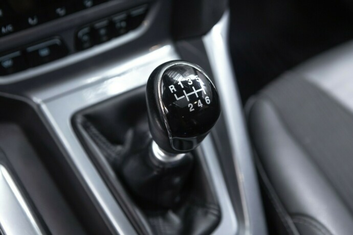 ford-focus-diesel-2011-big-17