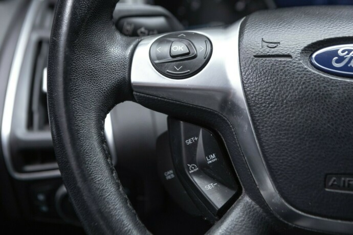 ford-focus-diesel-2011-big-9