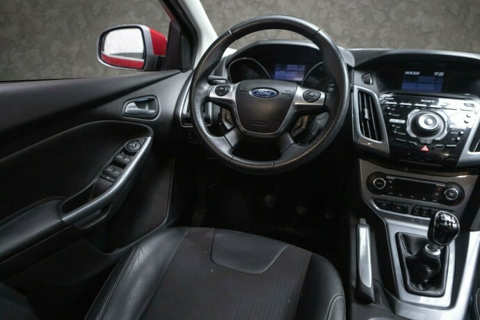 ford-focus-diesel-2011-big-23