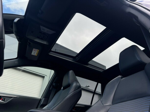 toyota-rav4-elektrisitetbensin-2019-big-25