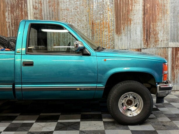 chevrolet-silverado-1500-bensin-1988-big-3