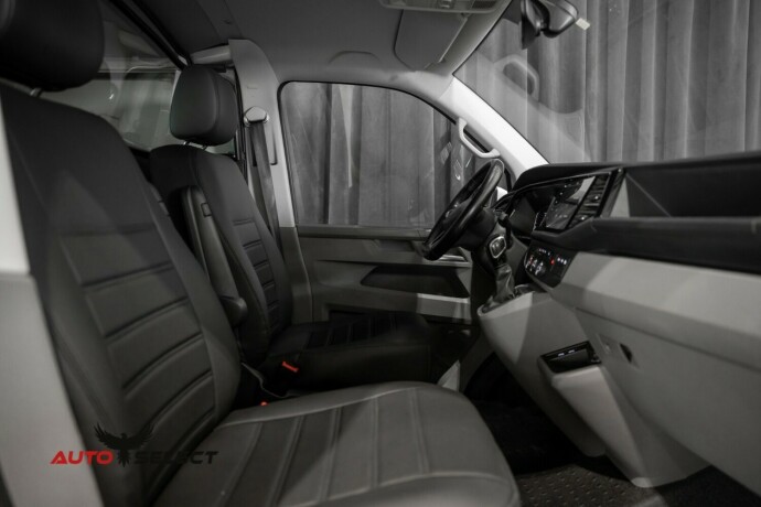 volkswagen-transporter-diesel-2020-big-13