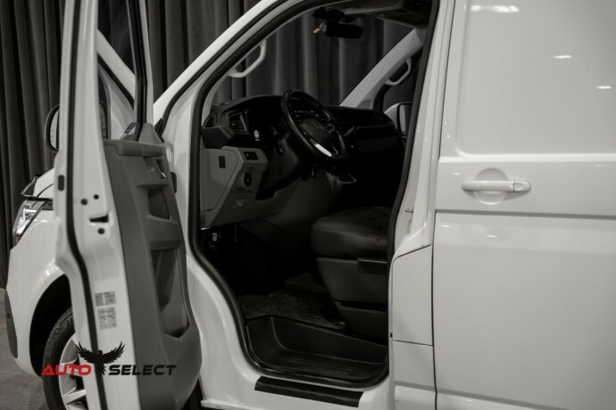 volkswagen-transporter-diesel-2020-big-10