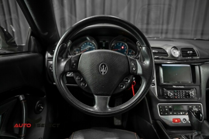 maserati-granturismo-bensin-2011-big-29