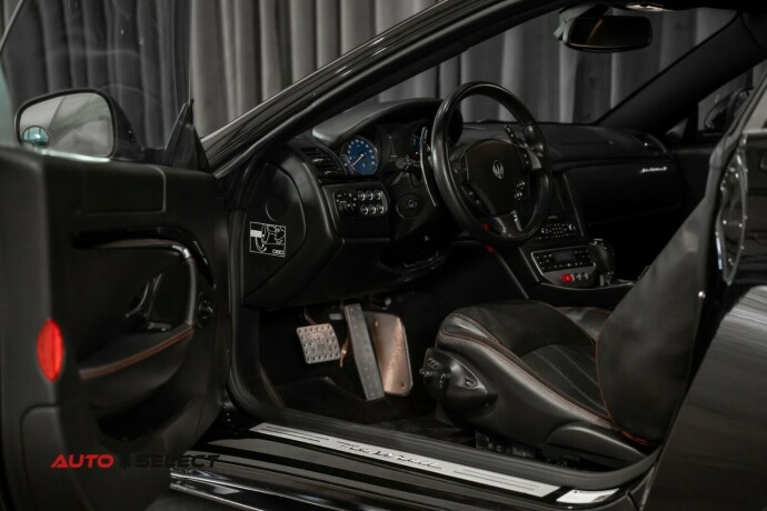 maserati-granturismo-bensin-2011-big-22