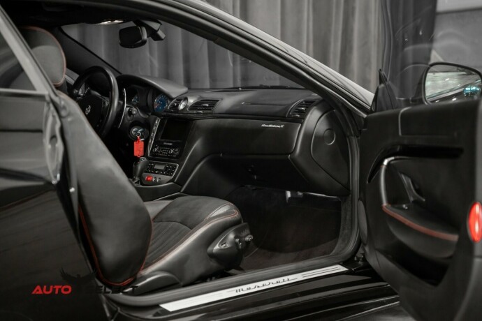 maserati-granturismo-bensin-2011-big-16