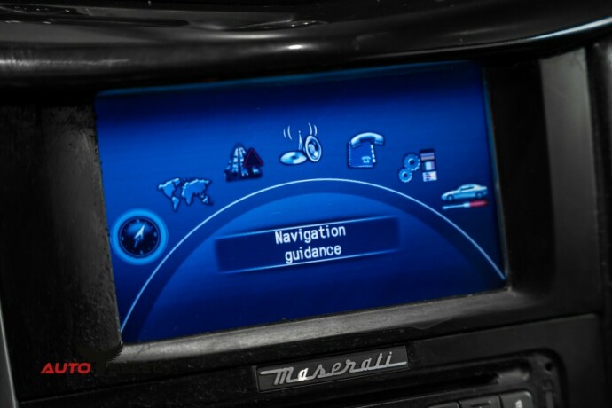 maserati-granturismo-bensin-2011-big-40