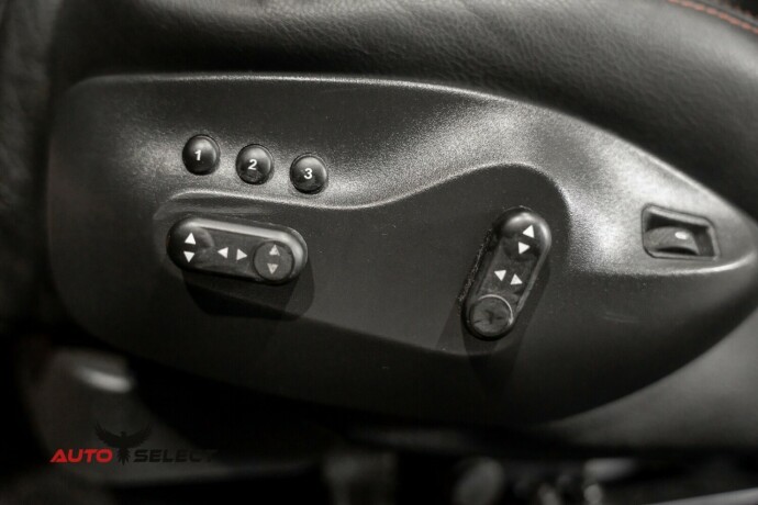 maserati-granturismo-bensin-2011-big-24