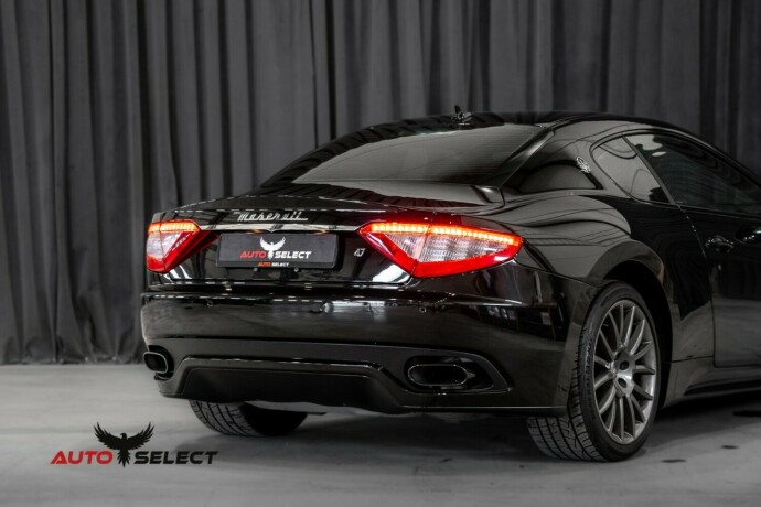 maserati-granturismo-bensin-2011-big-13