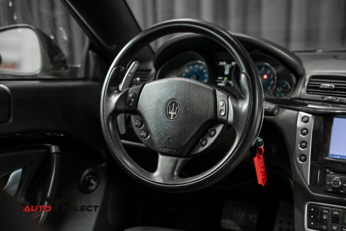 maserati-granturismo-bensin-2011-big-28