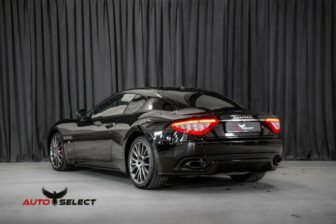 maserati-granturismo-bensin-2011-big-9