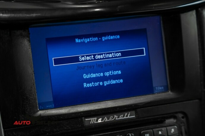 maserati-granturismo-bensin-2011-big-48