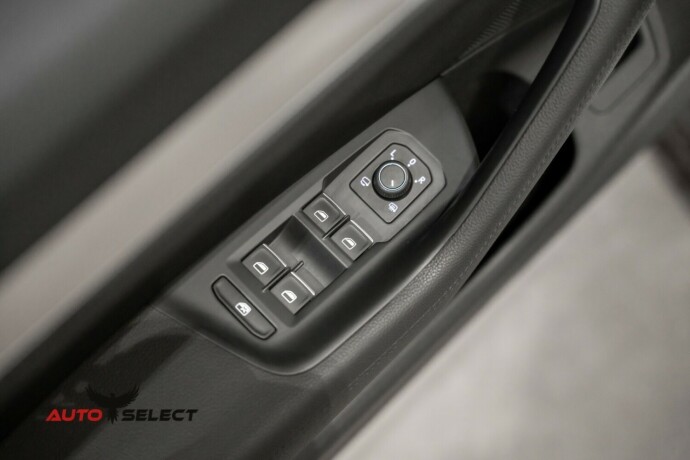 volkswagen-passat-diesel-2014-big-23
