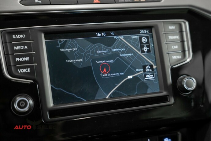 volkswagen-passat-diesel-2014-big-39