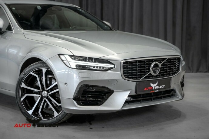 volvo-s90-elektrisitetbensin-2018-big-1