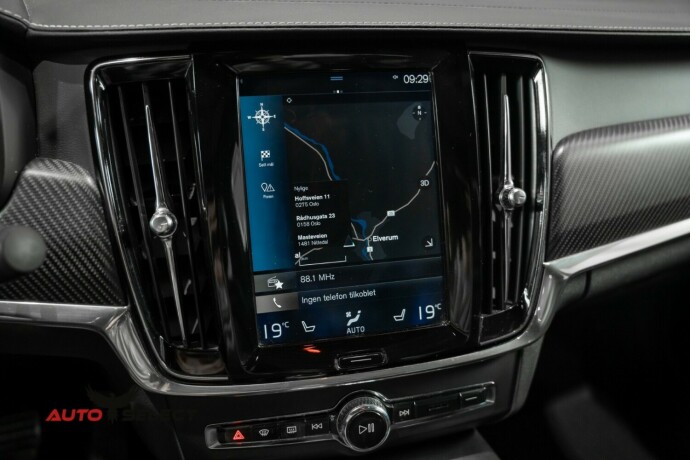 volvo-s90-elektrisitetbensin-2018-big-38