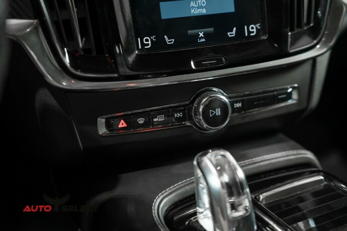 volvo-s90-elektrisitetbensin-2018-big-34