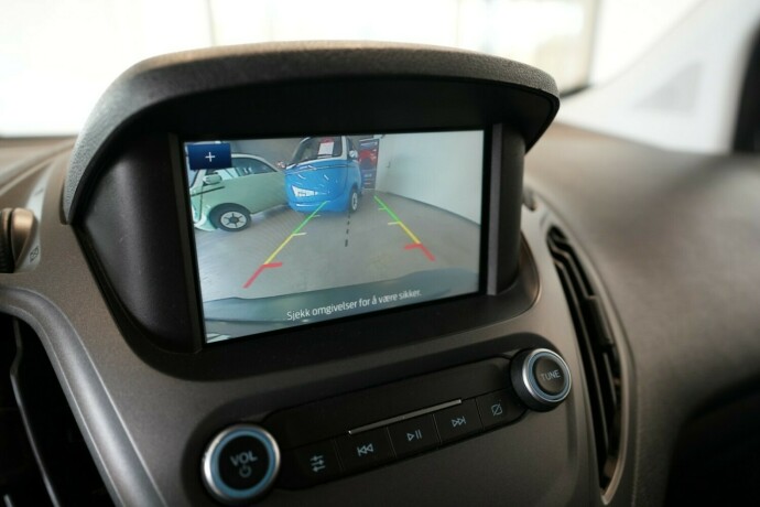 ford-transit-courier-diesel-2021-big-13