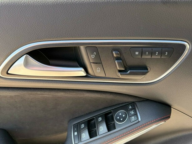 mercedes-benz-cla250-bensin-2015-big-15