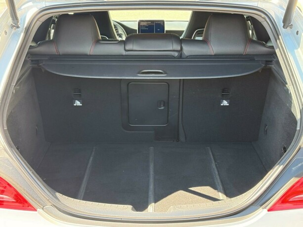 mercedes-benz-cla250-bensin-2015-big-46
