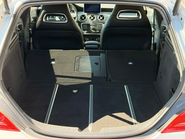 mercedes-benz-cla250-bensin-2015-big-49