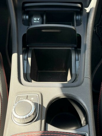 mercedes-benz-cla250-bensin-2015-big-32