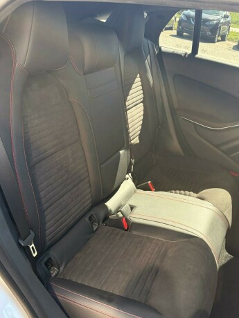 mercedes-benz-cla250-bensin-2015-big-42