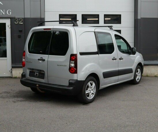 peugeot-partner-diesel-2012-big-1