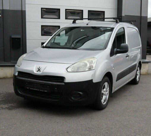 peugeot-partner-diesel-2012-big-2