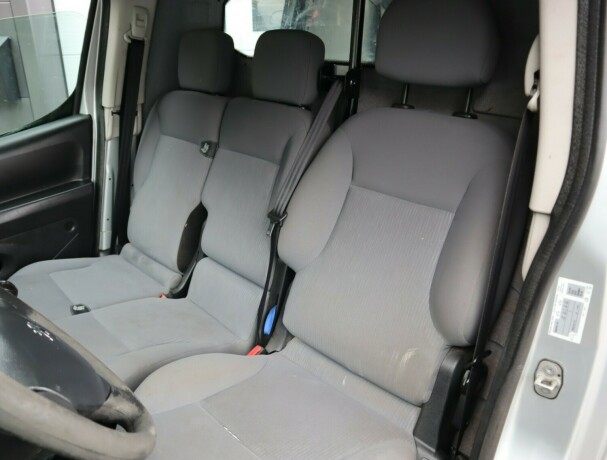 peugeot-partner-diesel-2012-big-7