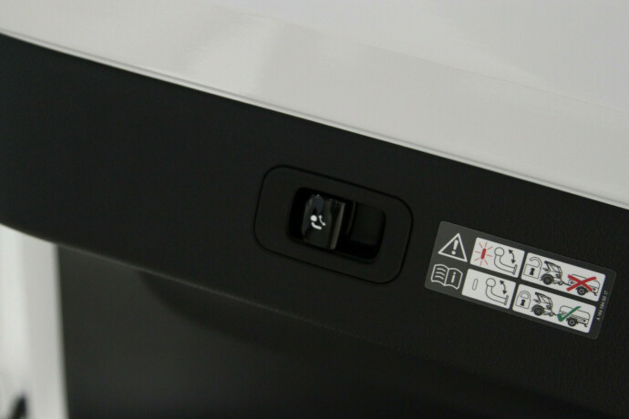 mercedes-benz-eqs450-elektrisitet-2022-big-24