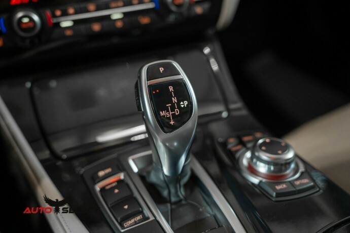 bmw-5-serie-diesel-2012-big-40