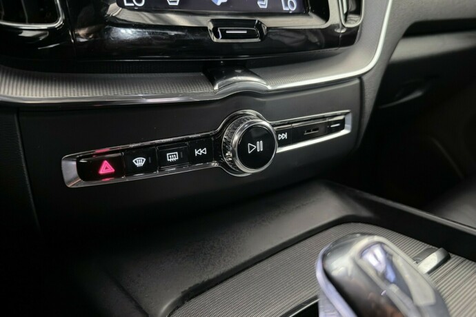 volvo-xc-60-elektrisitetbensin-2019-big-34