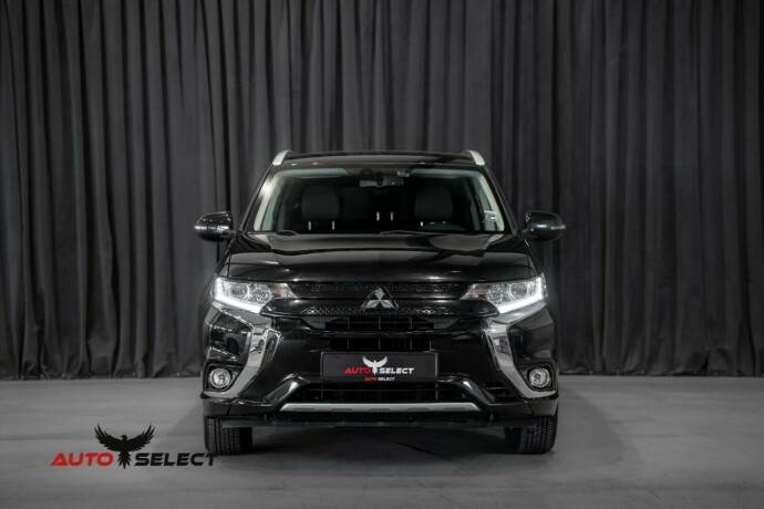mitsubishi-outlander-elektrisitetbensin-2017-big-4