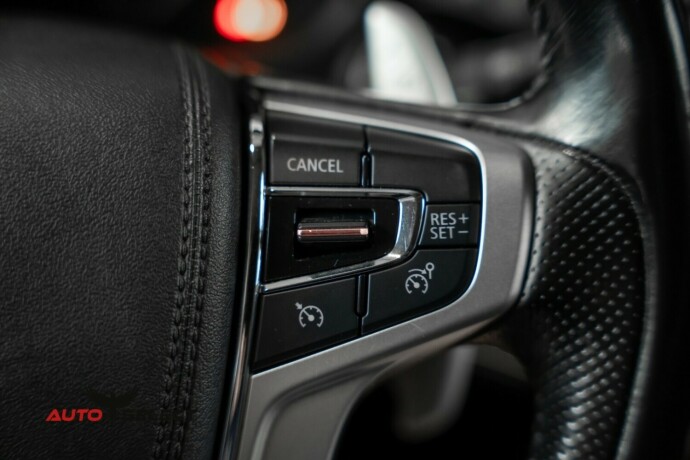 mitsubishi-outlander-elektrisitetbensin-2017-big-30