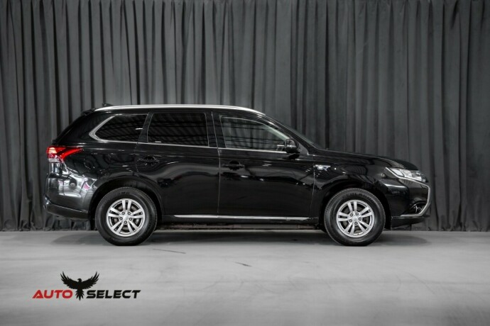 mitsubishi-outlander-elektrisitetbensin-2017-big-11