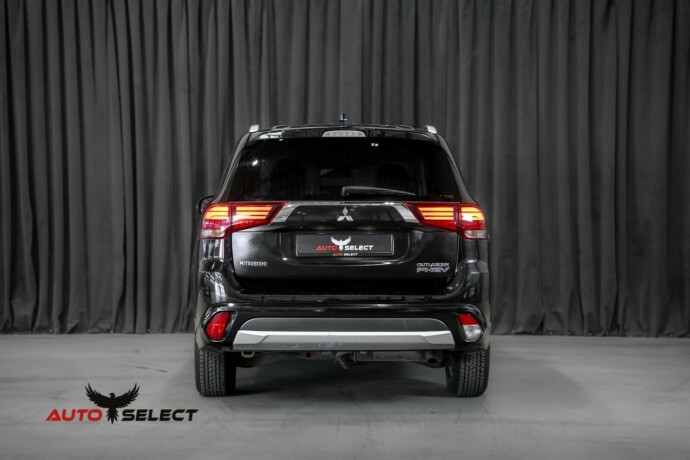 mitsubishi-outlander-elektrisitetbensin-2017-big-8