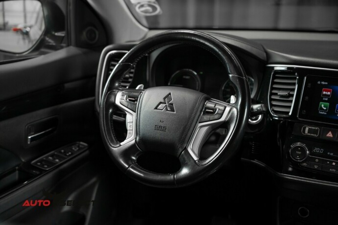 mitsubishi-outlander-elektrisitetbensin-2017-big-22