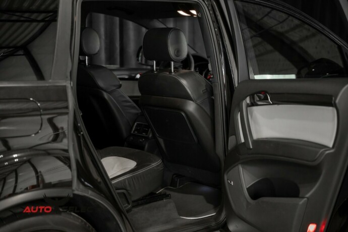 audi-q7-diesel-2011-big-17