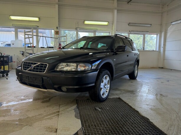 volvo-xc-70-bensin-2003-big-1