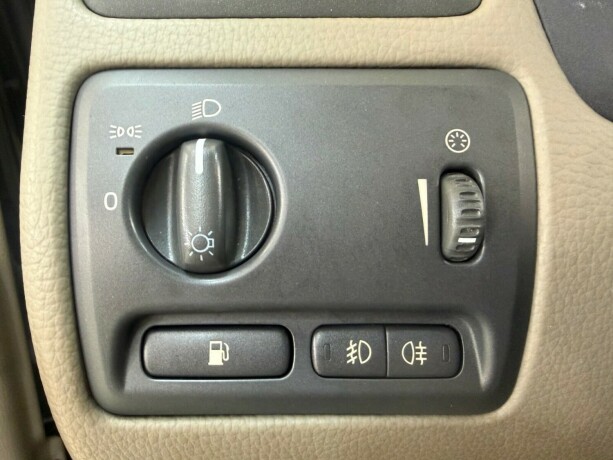 volvo-xc-70-bensin-2003-big-28