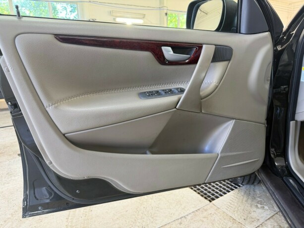 volvo-xc-70-bensin-2003-big-9