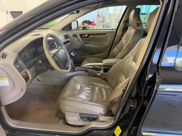 volvo-xc-70-bensin-2003-big-10