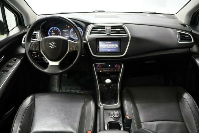 suzuki-sx4-s-cross-bensin-2014-big-8