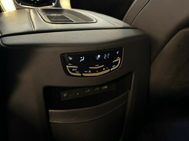 cadillac-escalade-bensin-2020-big-14