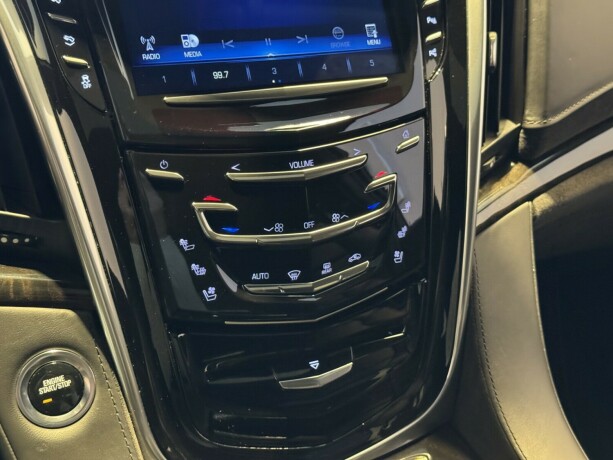 cadillac-escalade-bensin-2020-big-23